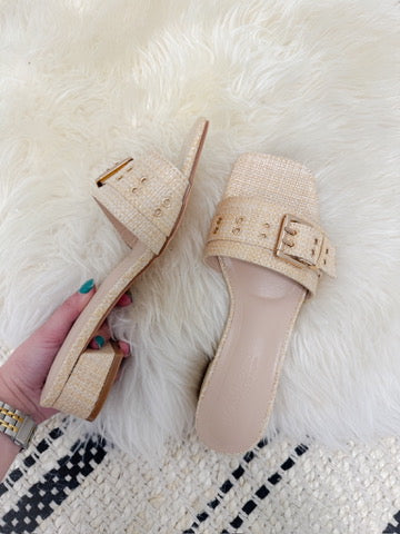 ISLA LOW HEELED SANDAL