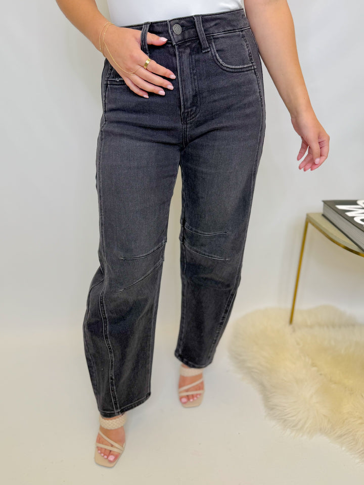 BLACKOUT BARREL JEANS