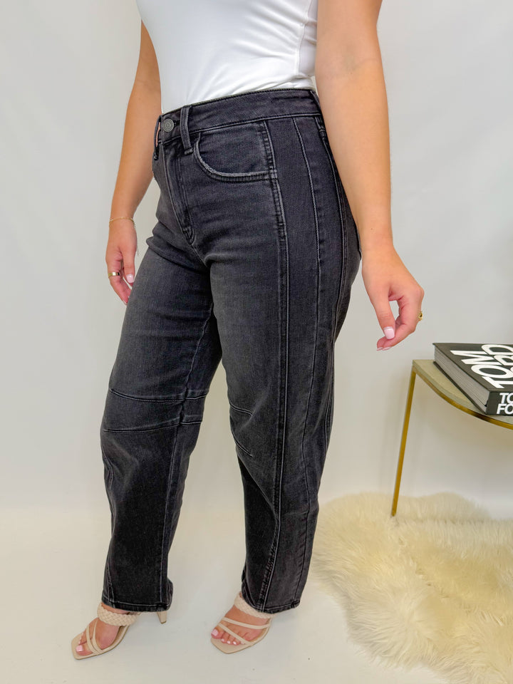 BLACKOUT BARREL JEANS