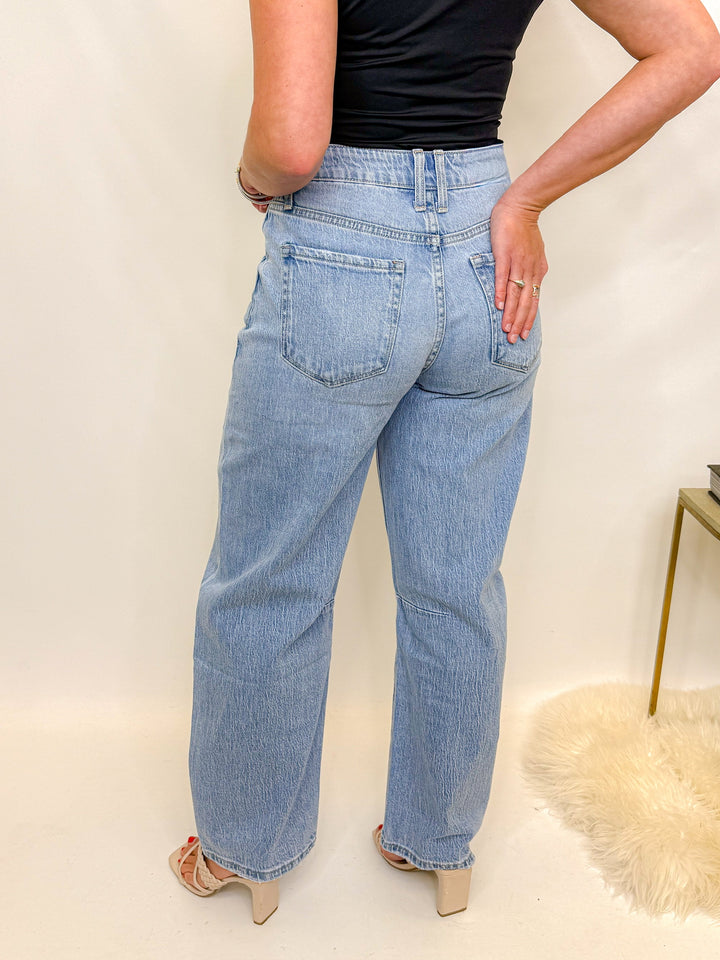 TRUE FORM BARREL JEAN