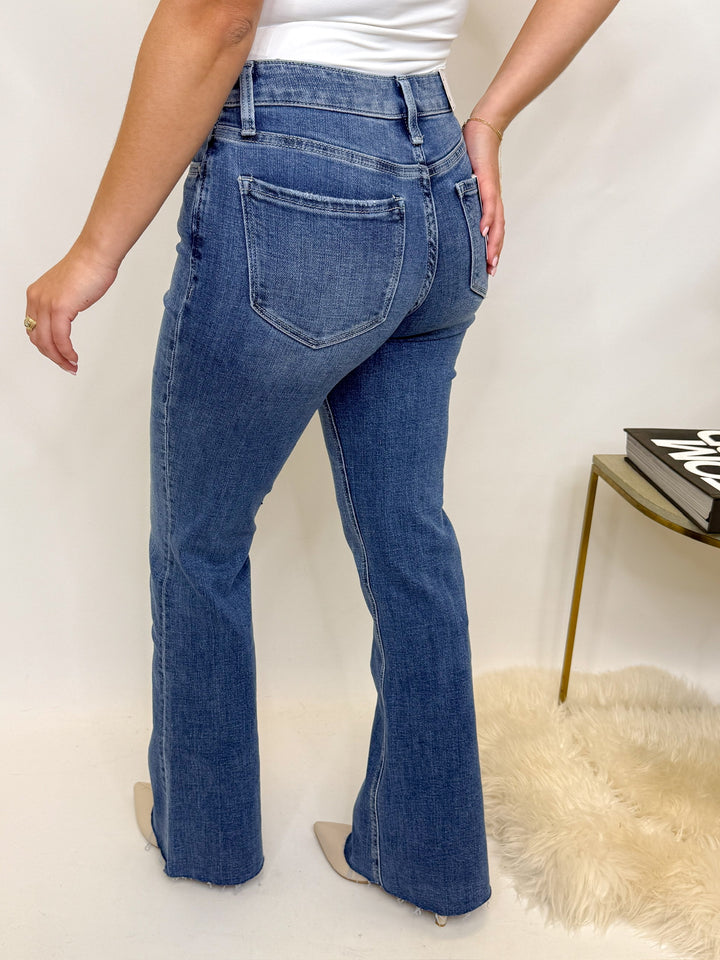 ON THE RISE RELAXED FLARE