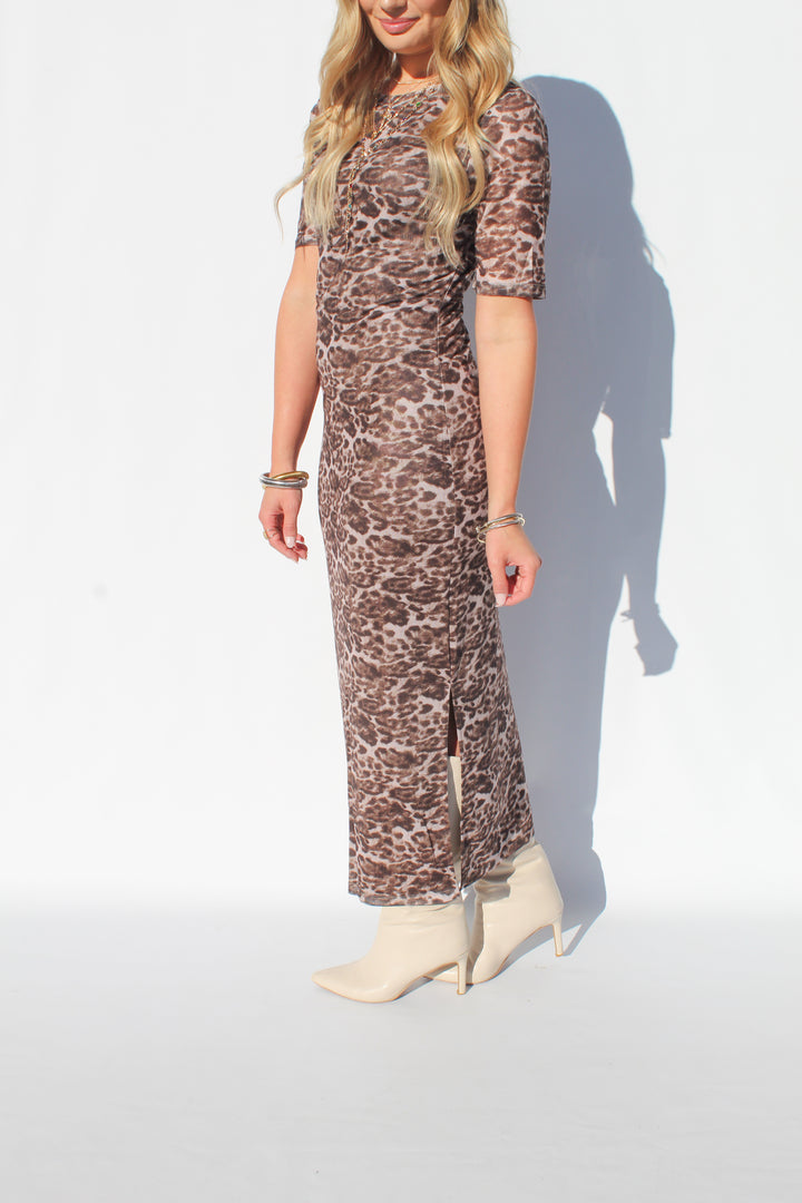 LEOPARD SHORT SLEEVE MIDI DRESS
