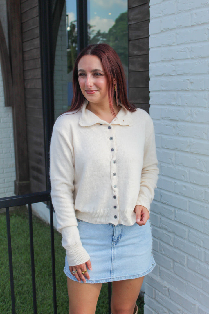 BECCA CREAM BUTTON UP CARDIGAN