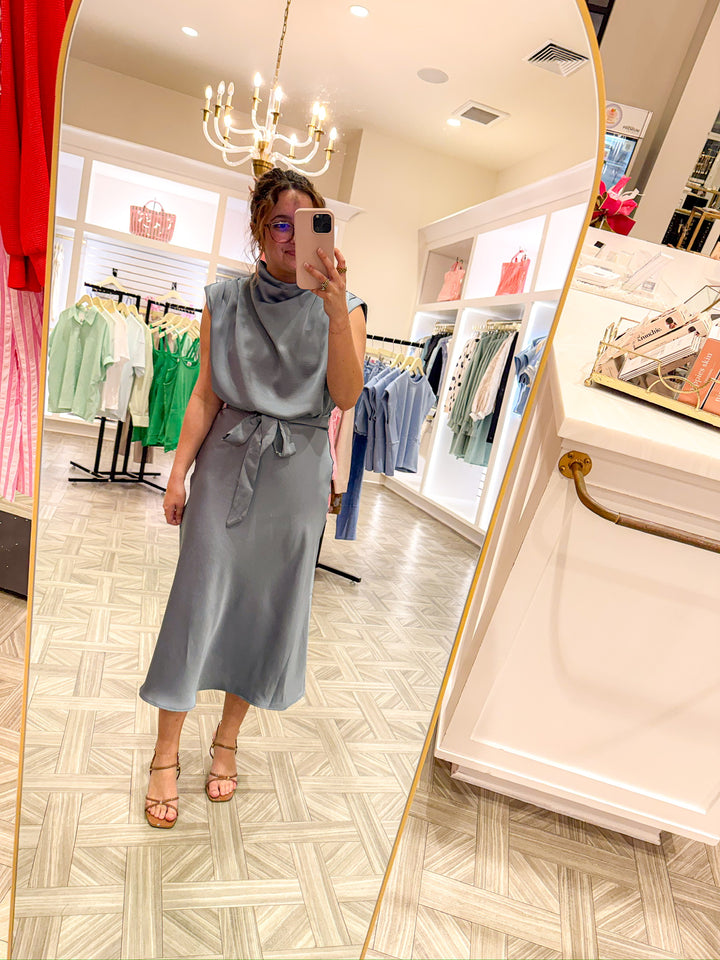 SIMPLY STUNNING MIDI DRESS