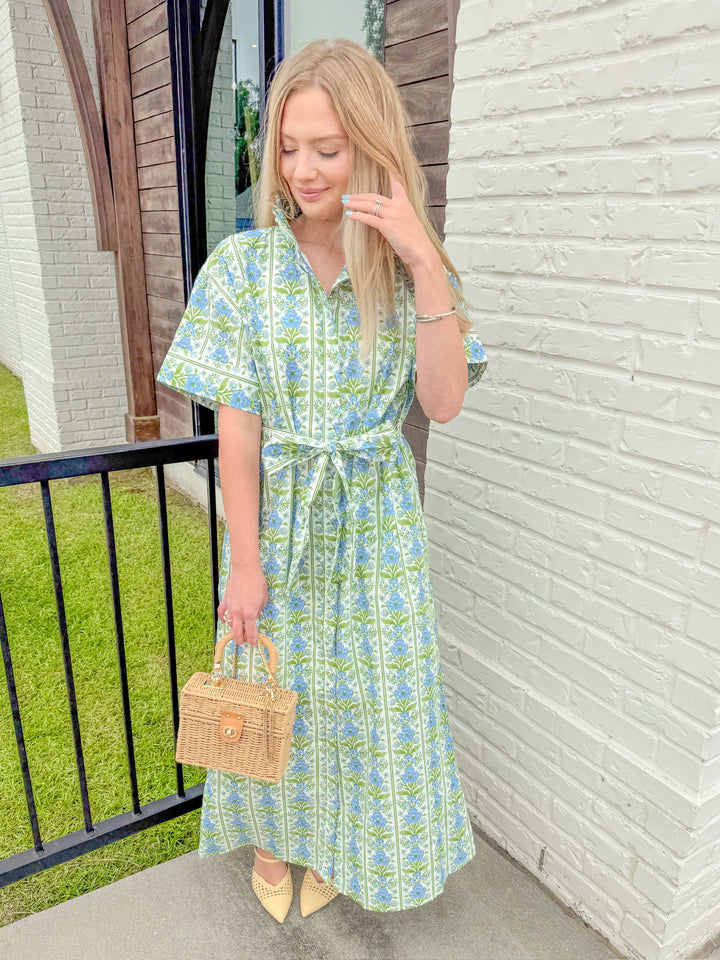 THE GRACEFUL FORM DRESS