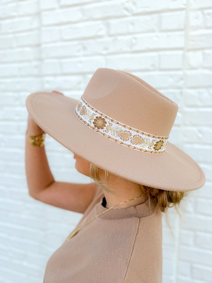 RODEO ROSE HAT