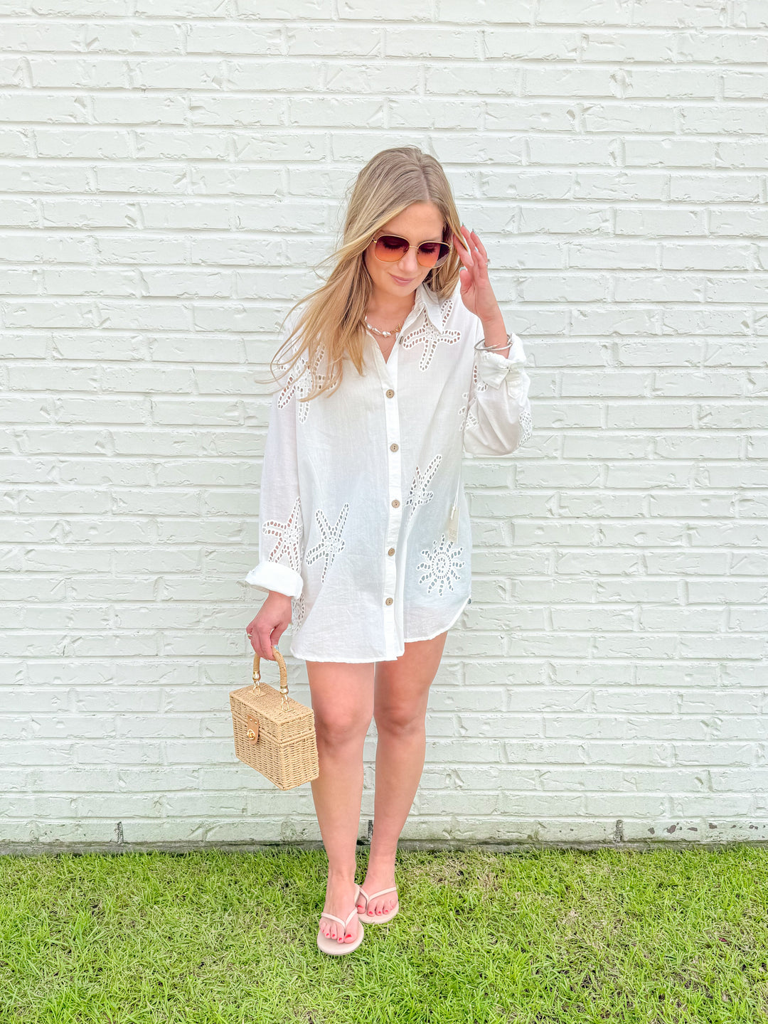 THE BEACH WALK BUTTON UP