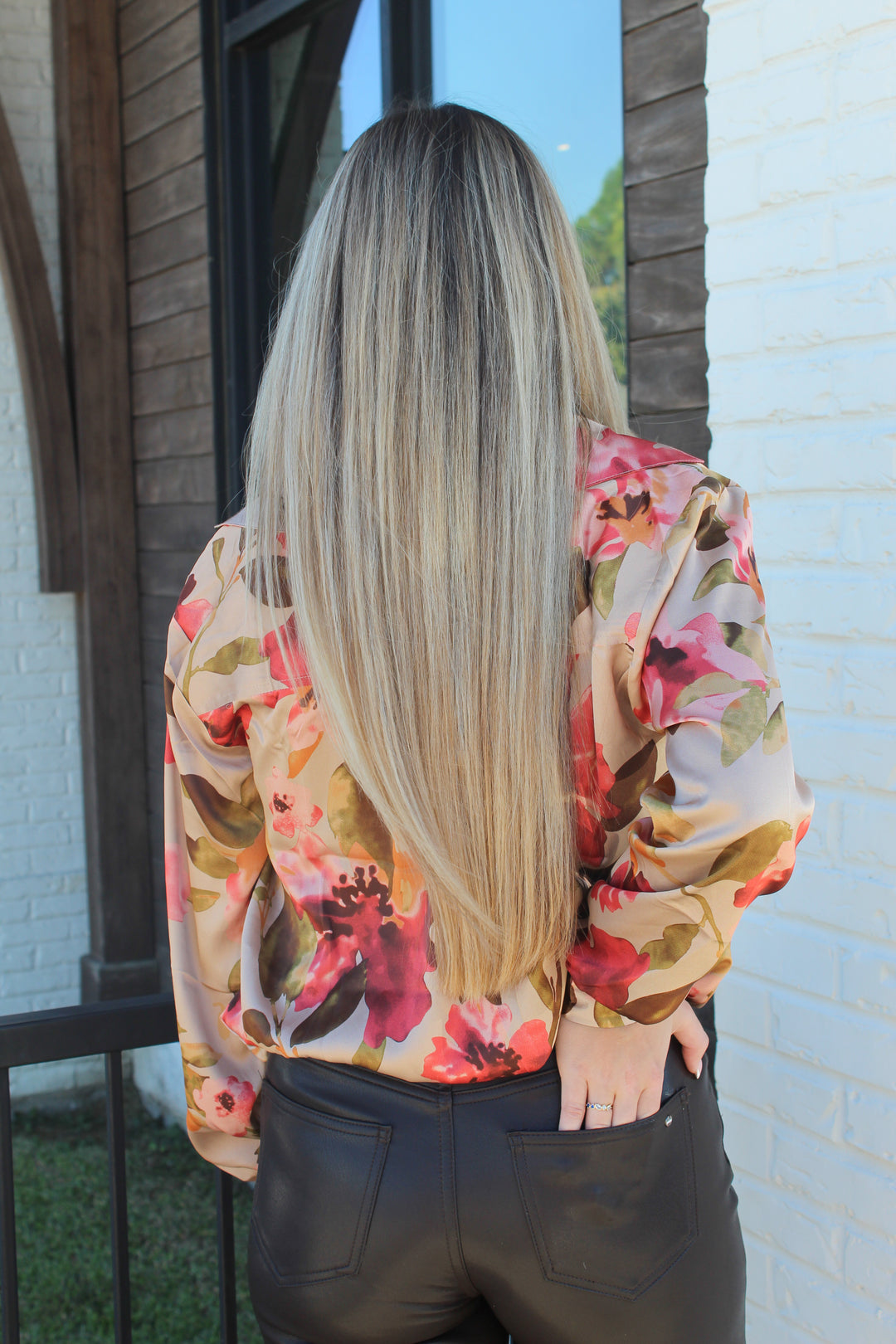 SOFTLY SPOKEN FLORAL BLOUSE