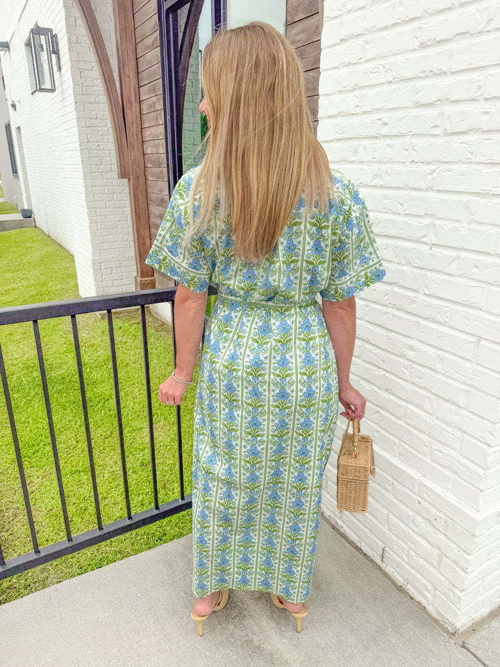 THE GRACEFUL FORM DRESS