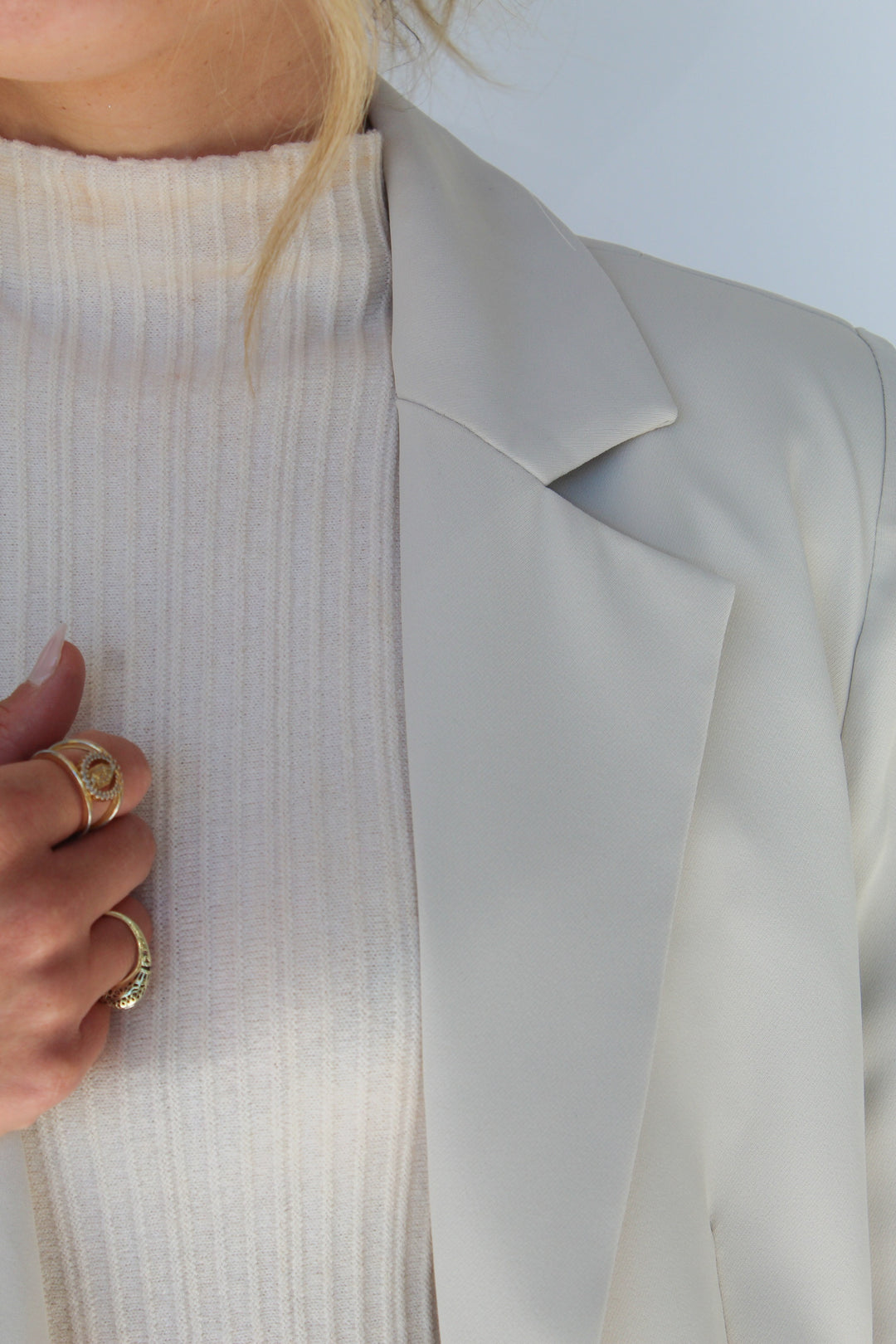 THE FIRST CLASS ONE BUTTON BLAZER