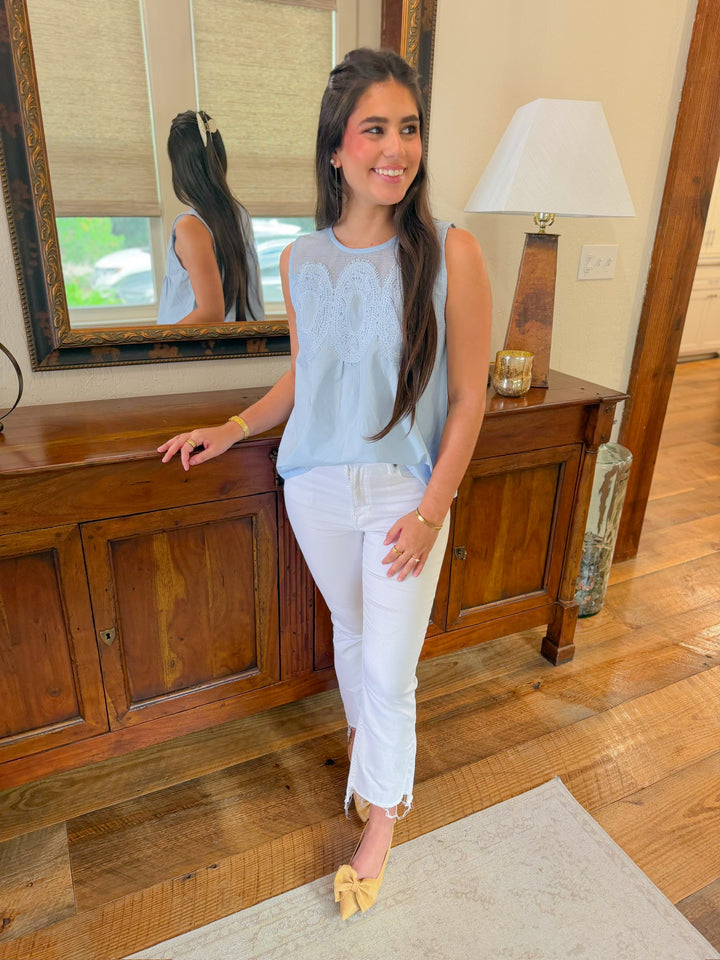 THE PRETTY DETAILS TOP