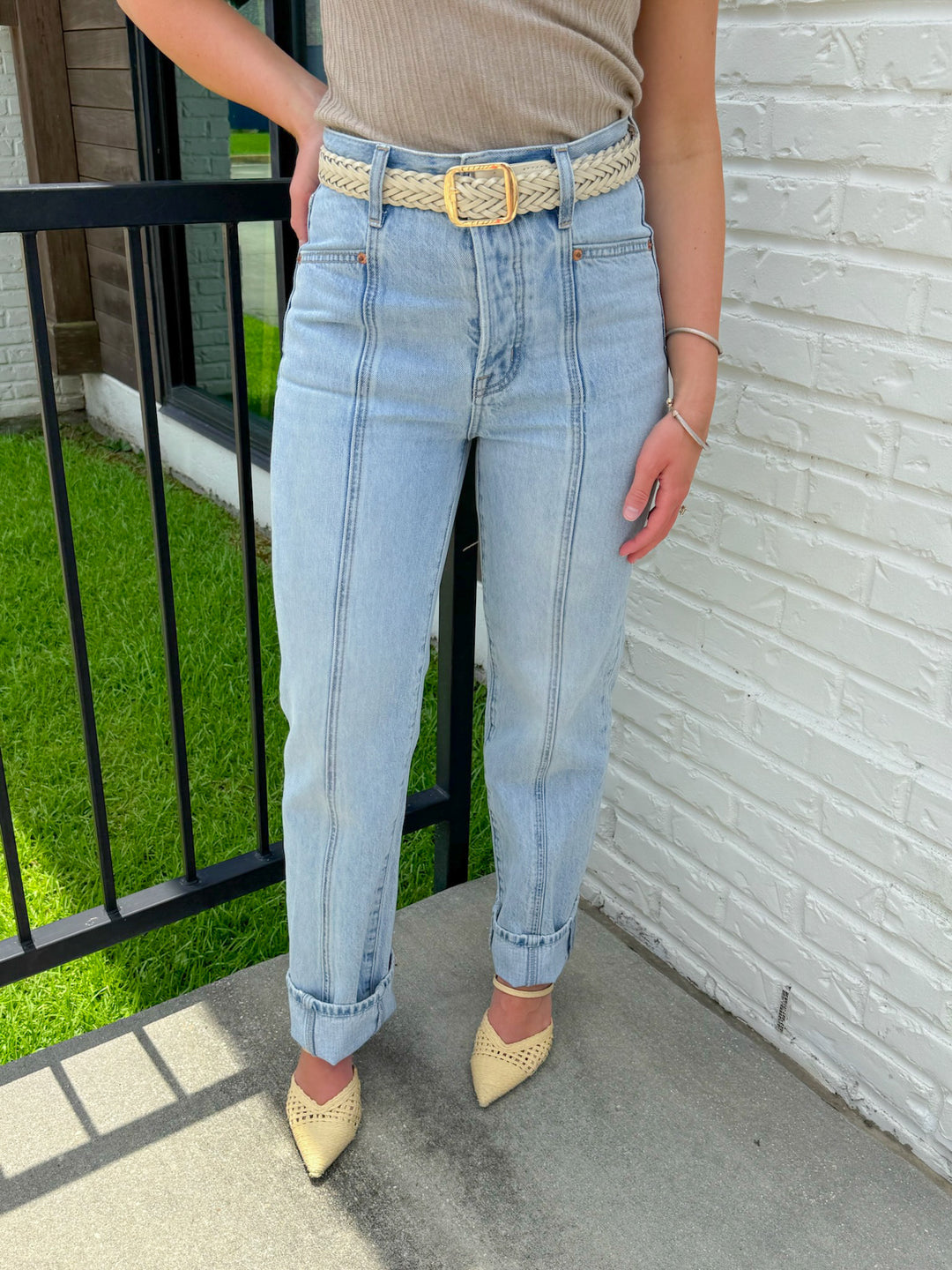 CASSIE SUPER HIGH RISE STRAIGHT LEG JEAN