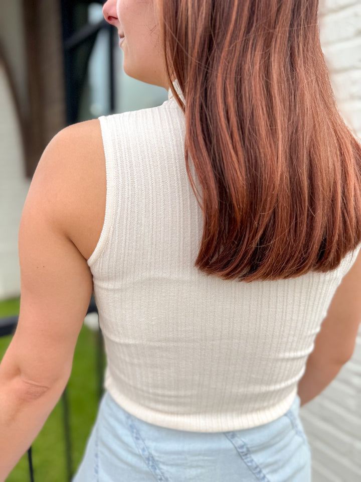 ELEVATED BASIC SLEEVELESS KNIT TOP
