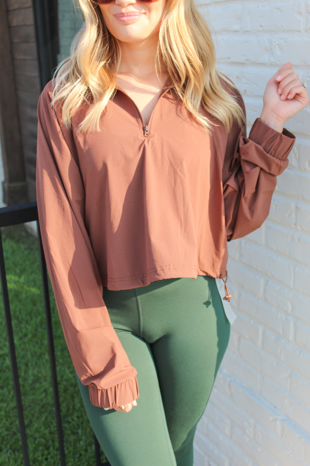 SCULPT HALF ZIP WINDBREAKER