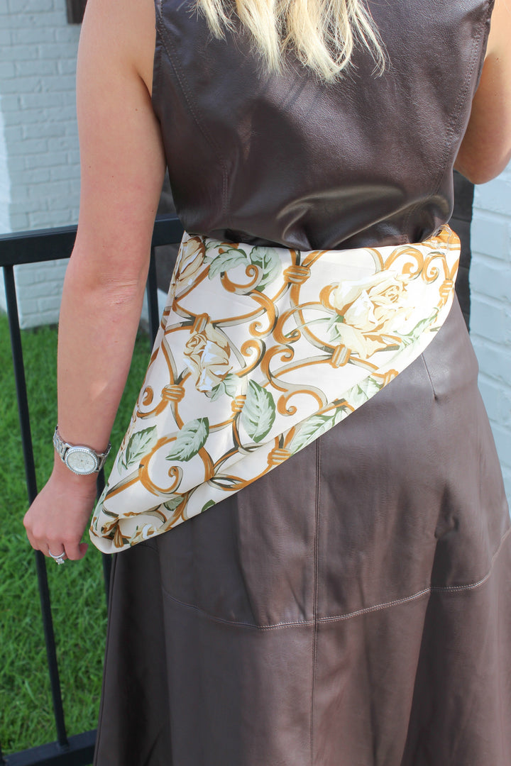 THE ROSE PRINTED BROWN SQUARE SCARF