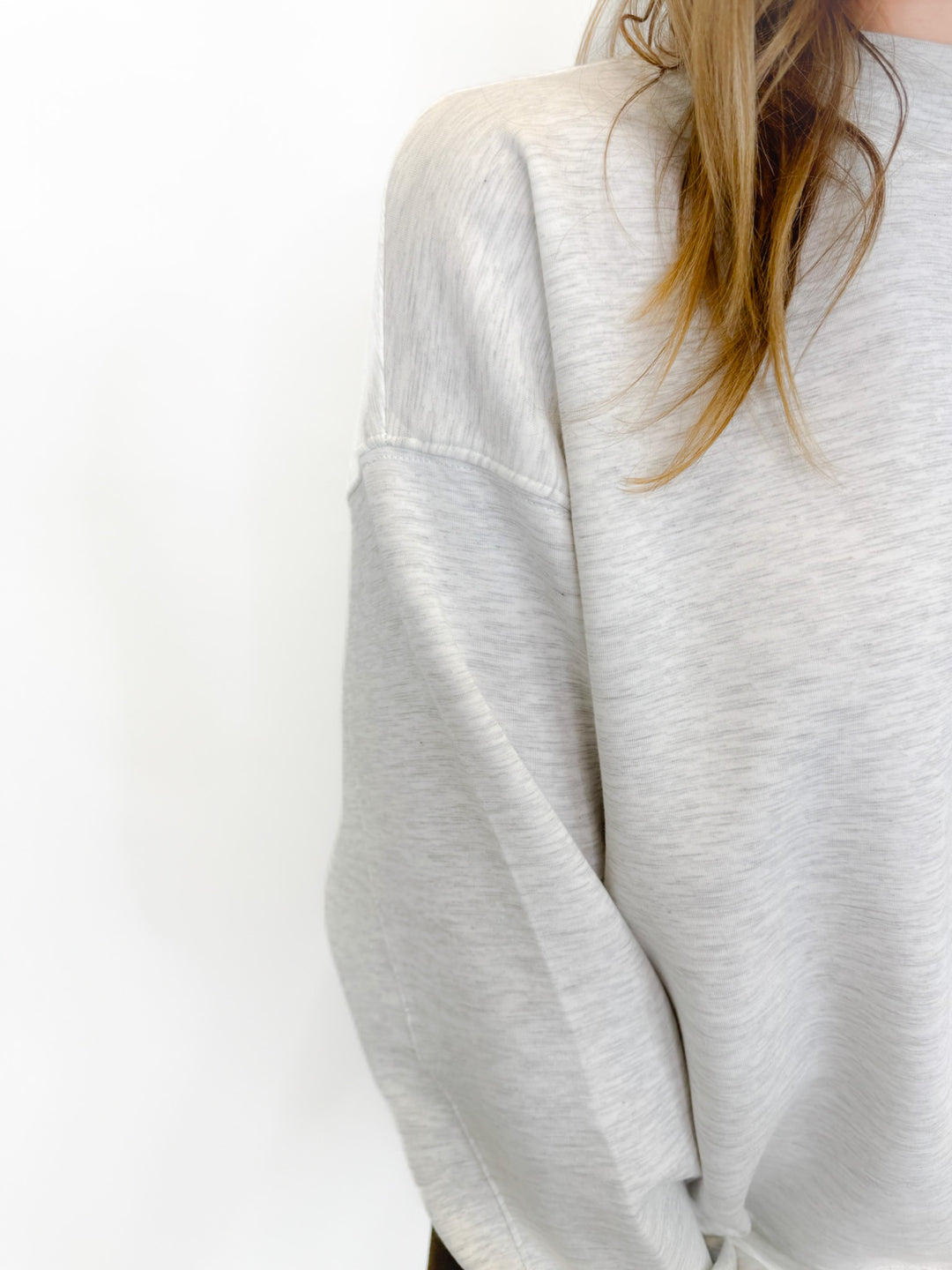 ELEVATE SCUBA SWEATSHIRT