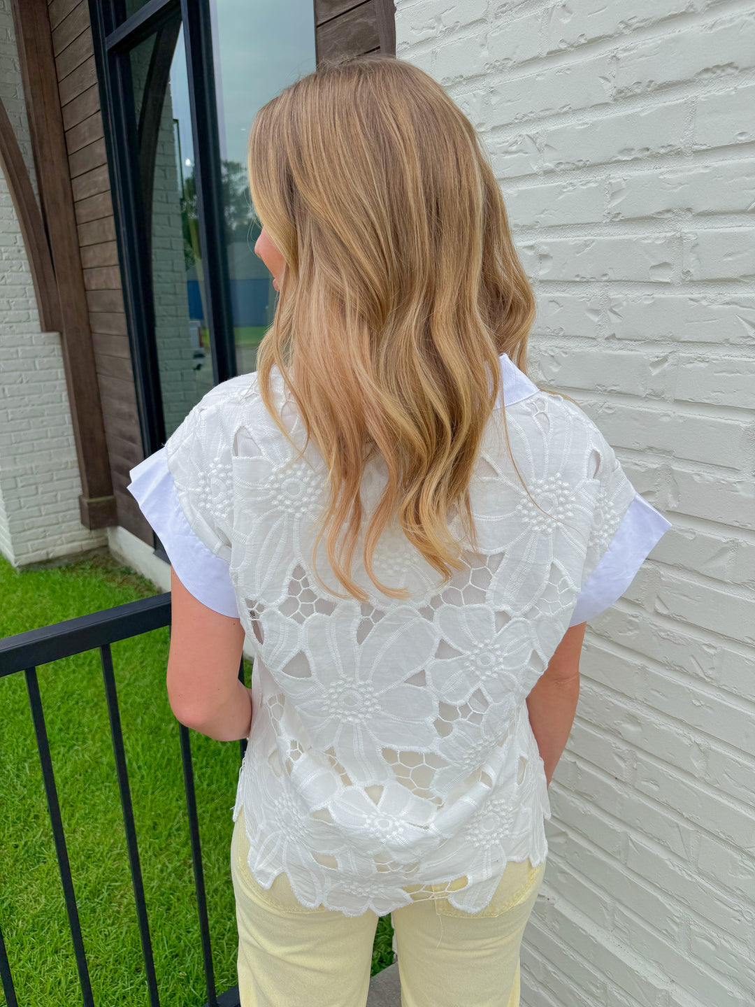 TIMELESS WHITE EYELET EMBROIDERED TOP