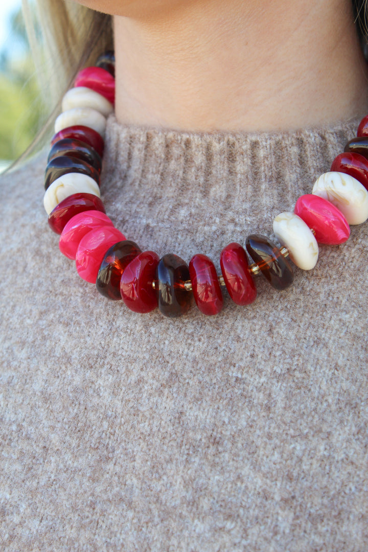 THE ICON NECKLACE - FUCHSIA/IVORY