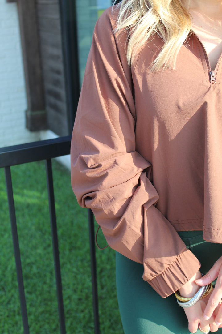 SCULPT HALF ZIP WINDBREAKER