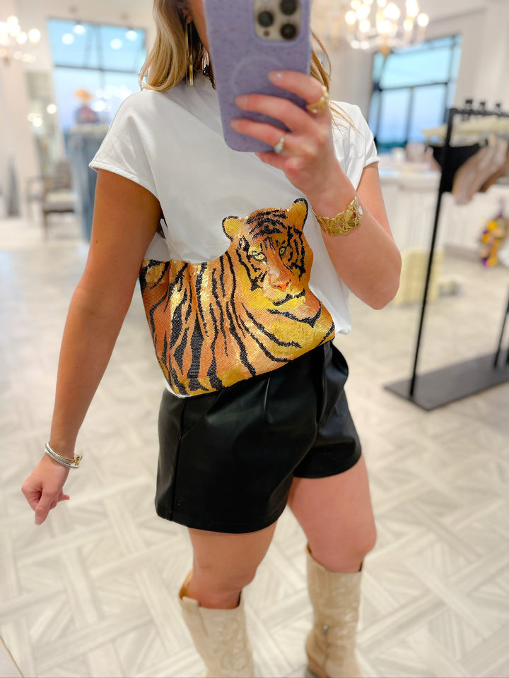 WRAP-AROUND TIGER V-NECK