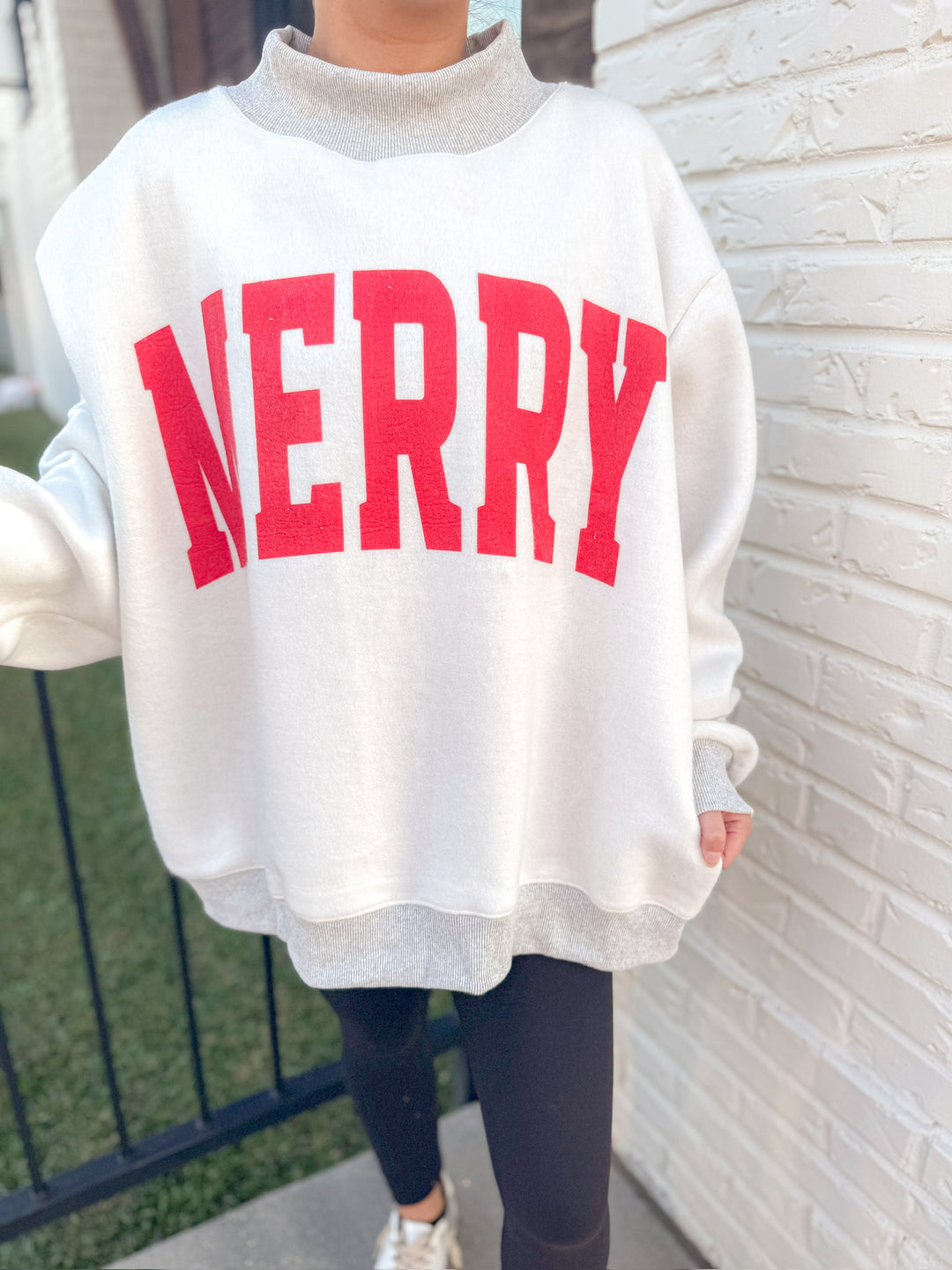 DOUBLE THE HOLLY REVERSIBLE SWEATSHIRT