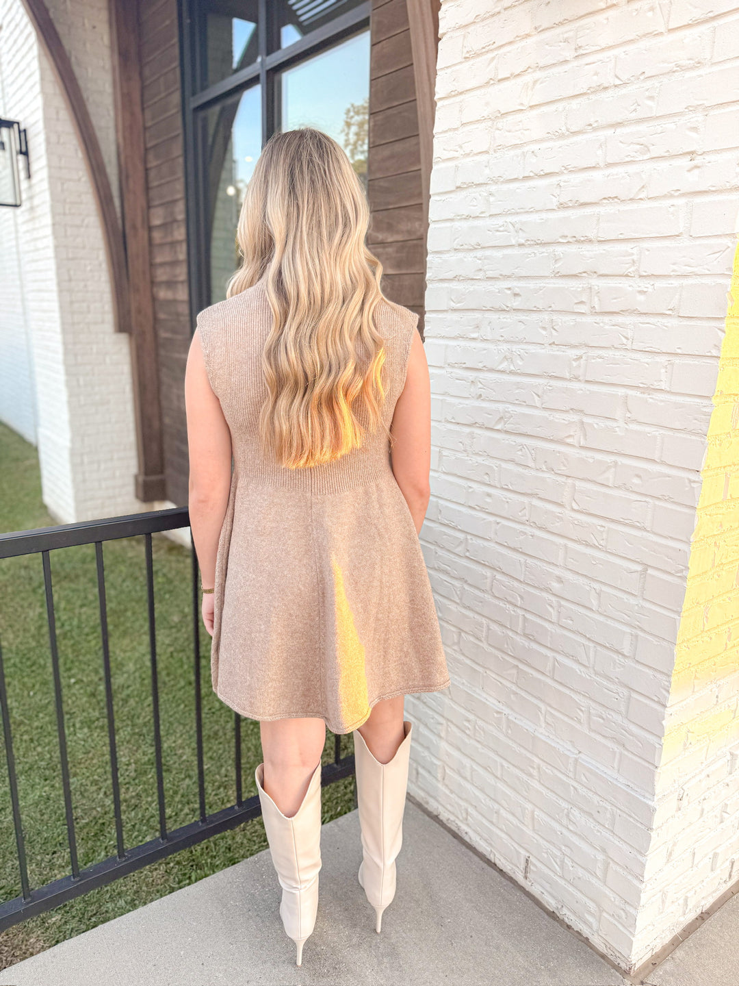 LUCY SLEEVELESS SWEATER DRESS