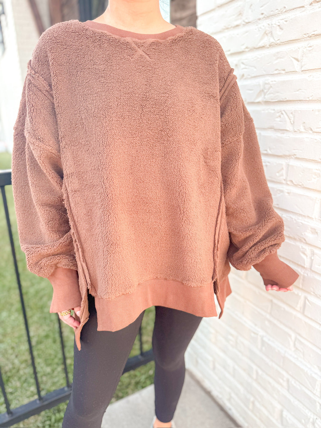 COZY CHILL SWEATSHIRT