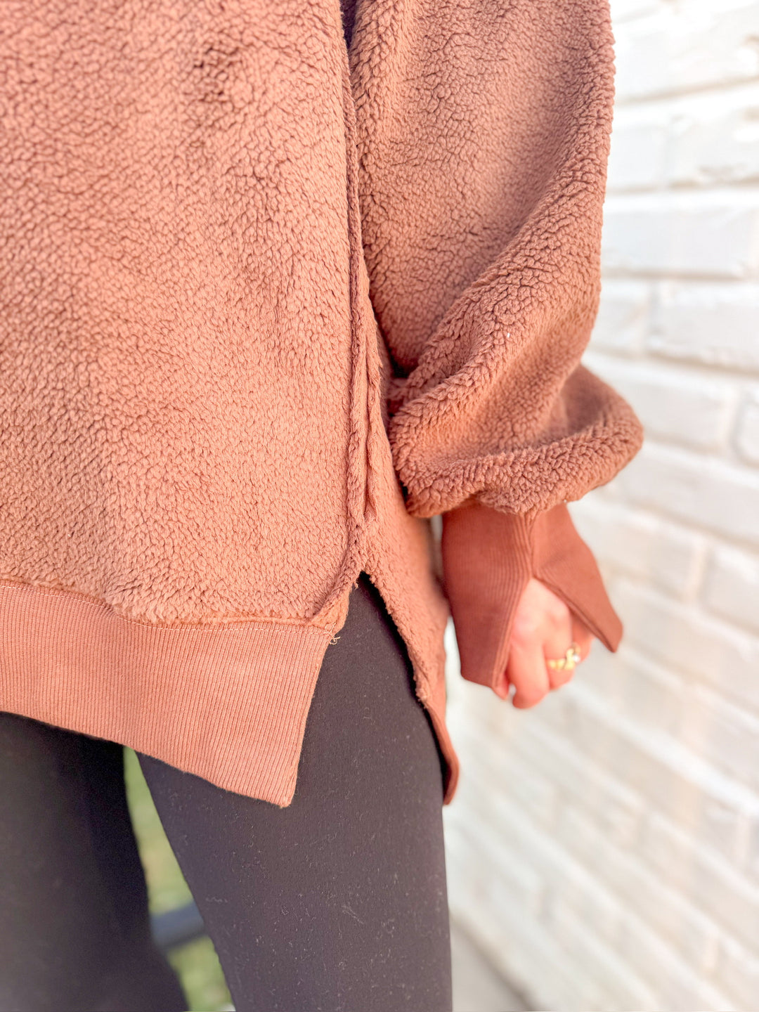 COZY CHILL SWEATSHIRT