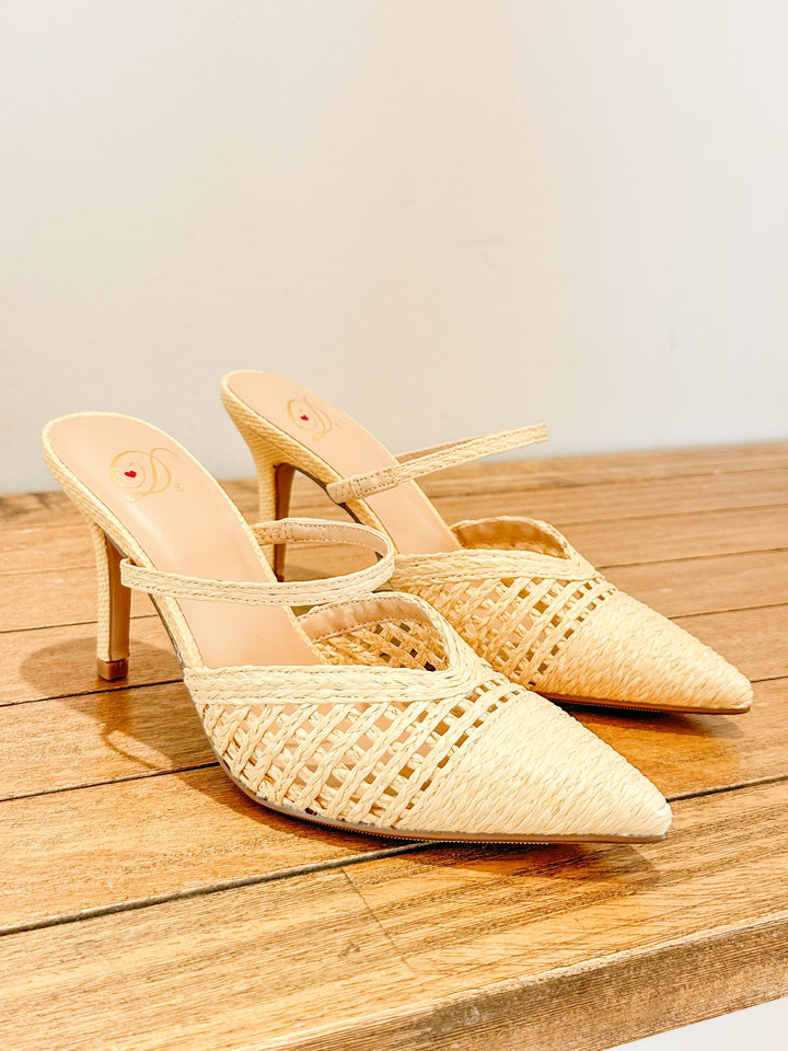 LORALI RAFFIA HEEL