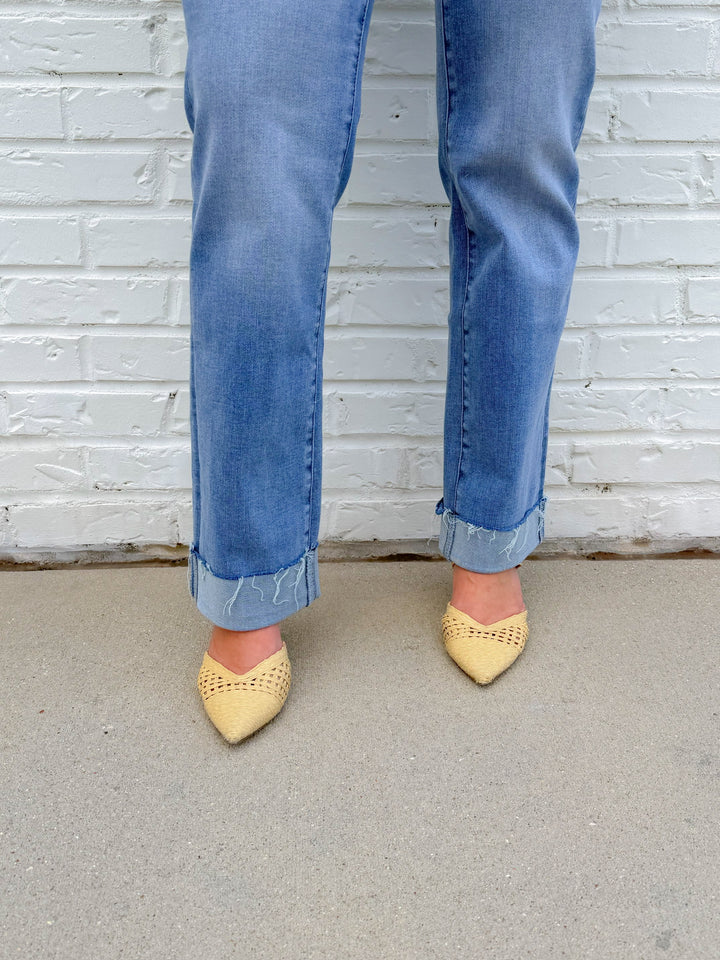 JADE HIGH RISE STRAIGHT LEG JEAN