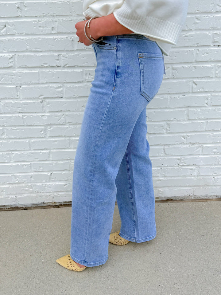 SLOANE MID RISE STRAIGHT LOOSE FIT JEAN