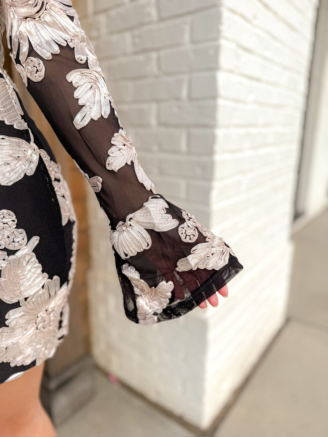 SHADOW SILHOUETTE DRESS