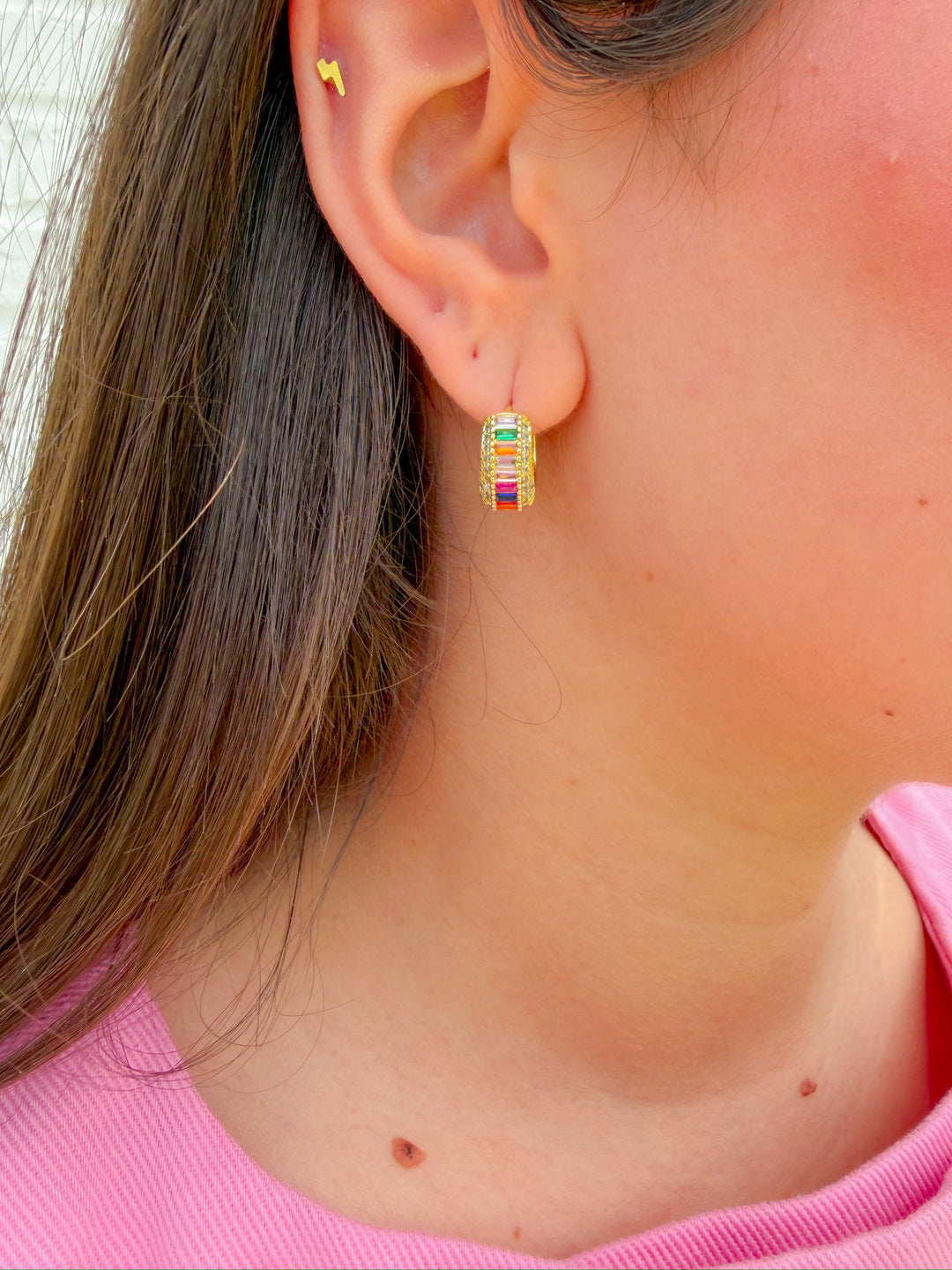 MAYA RAINBOW DIAMOND HUGGIE