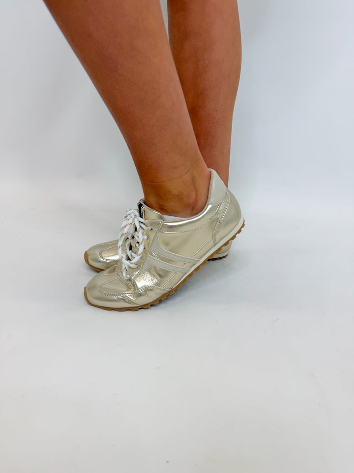 HILLARY GOLD SNEAKER