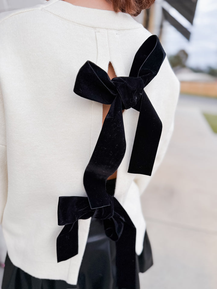 SOFT STATEMENT SWEATER