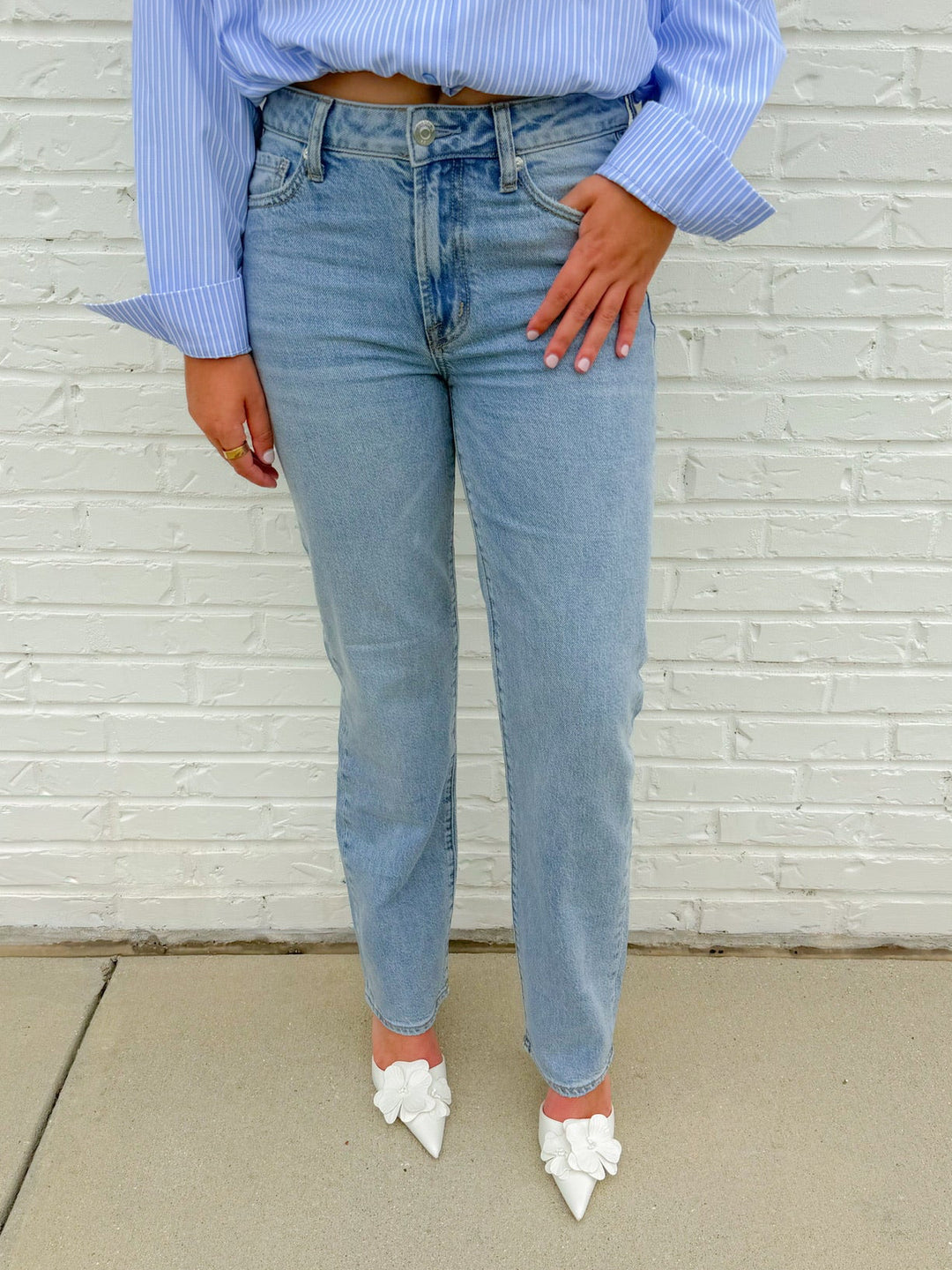 ALEKS MID RISE STRAIGHT LONG JEAN