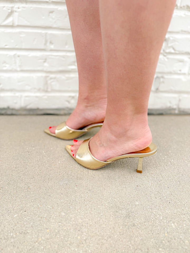 GOING GOLD HEEL