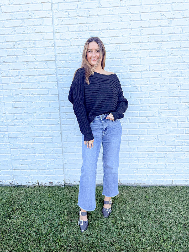 WEEKEND CHARM SWEATER