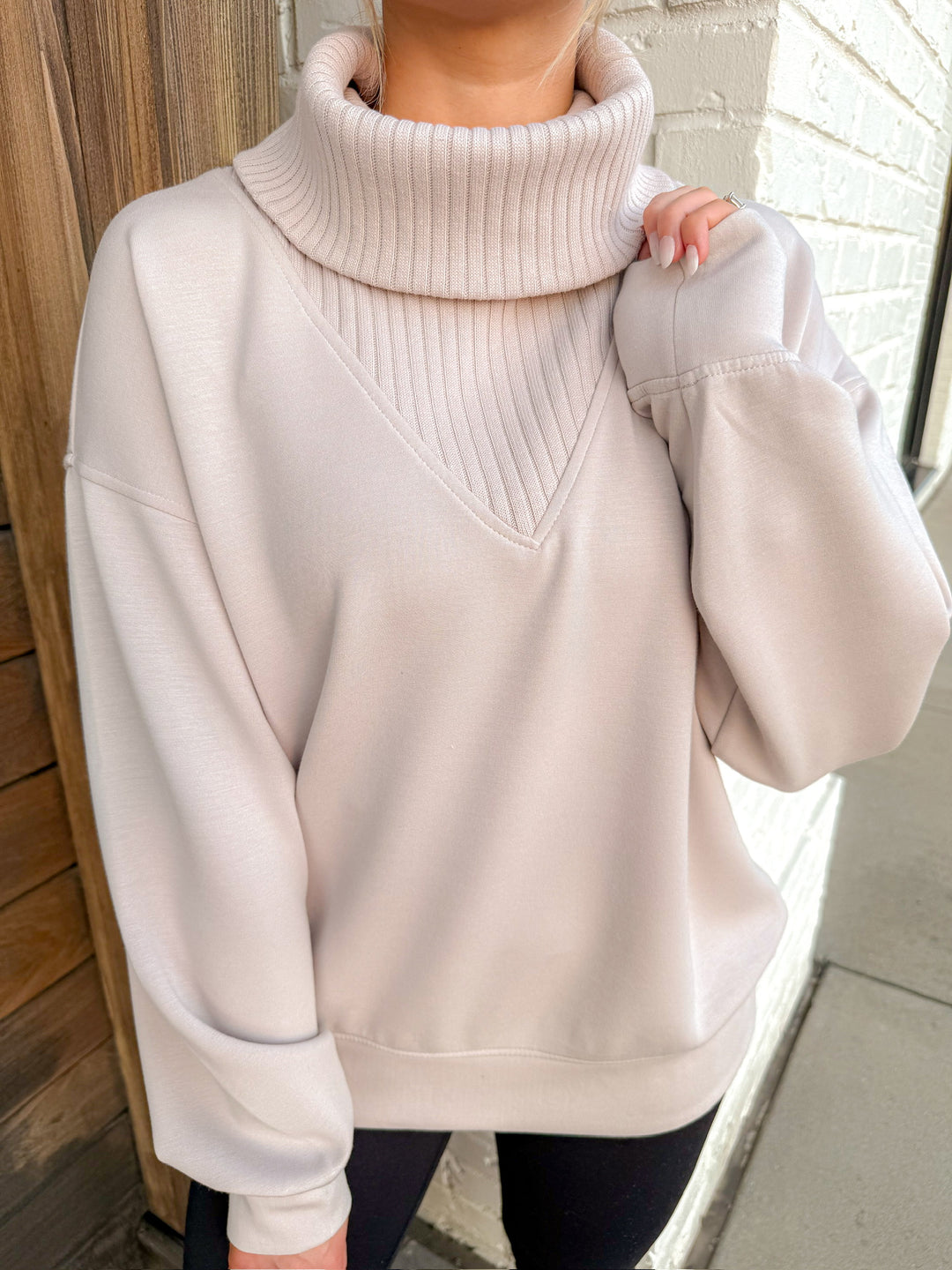 RIBBED HAVEN TURTLE NECK PULLOVER
