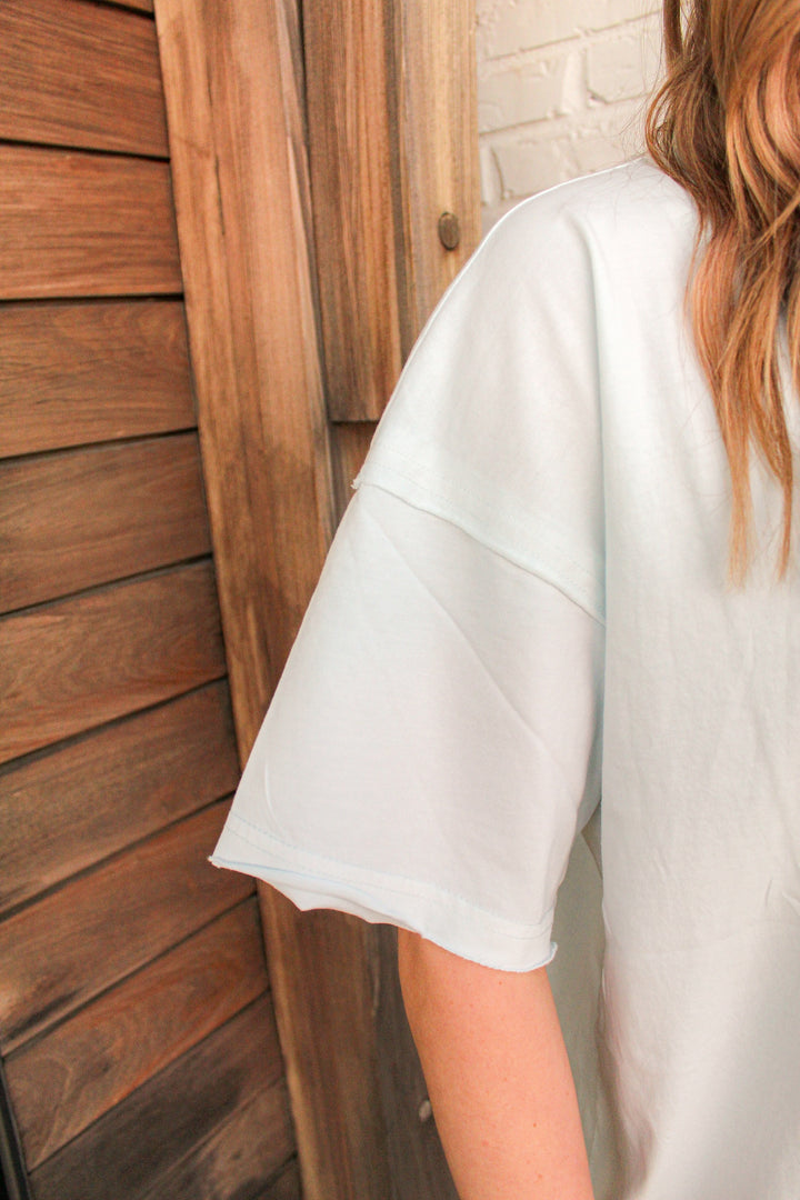 THE BREEZE TEE