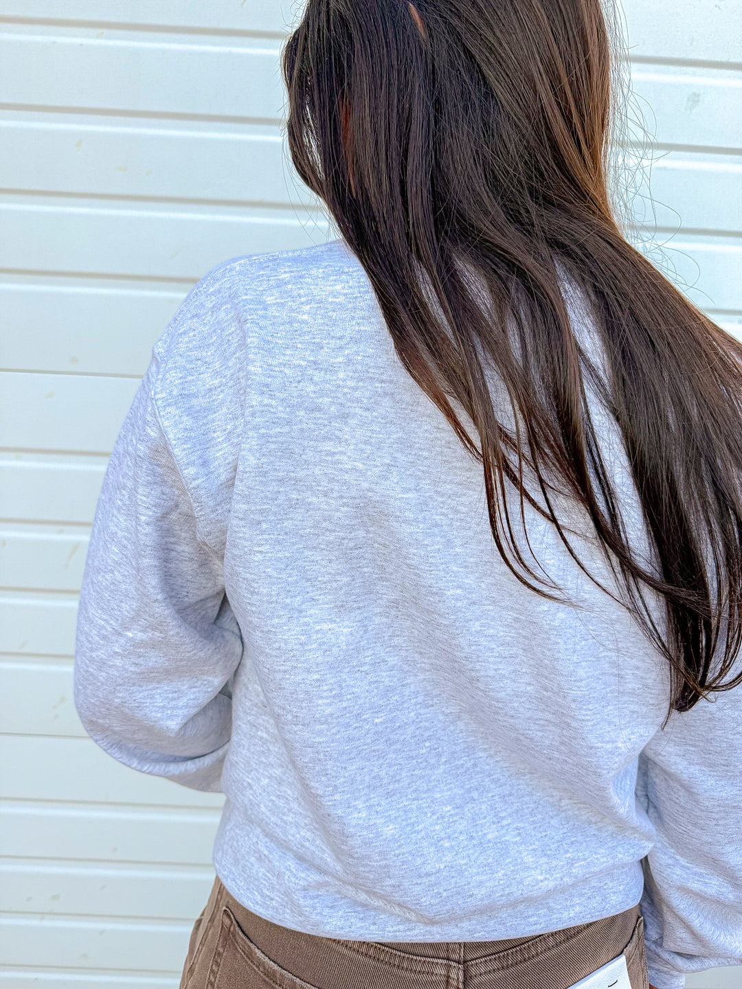 HE'S HUNTING GRAPHIC SWEATSHIRT