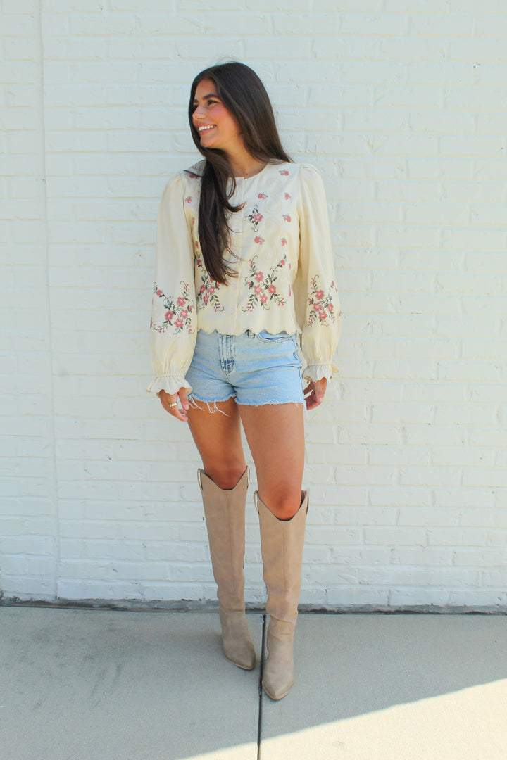 GRACE FLORAL EMBROIDERED BUTTON DOWN