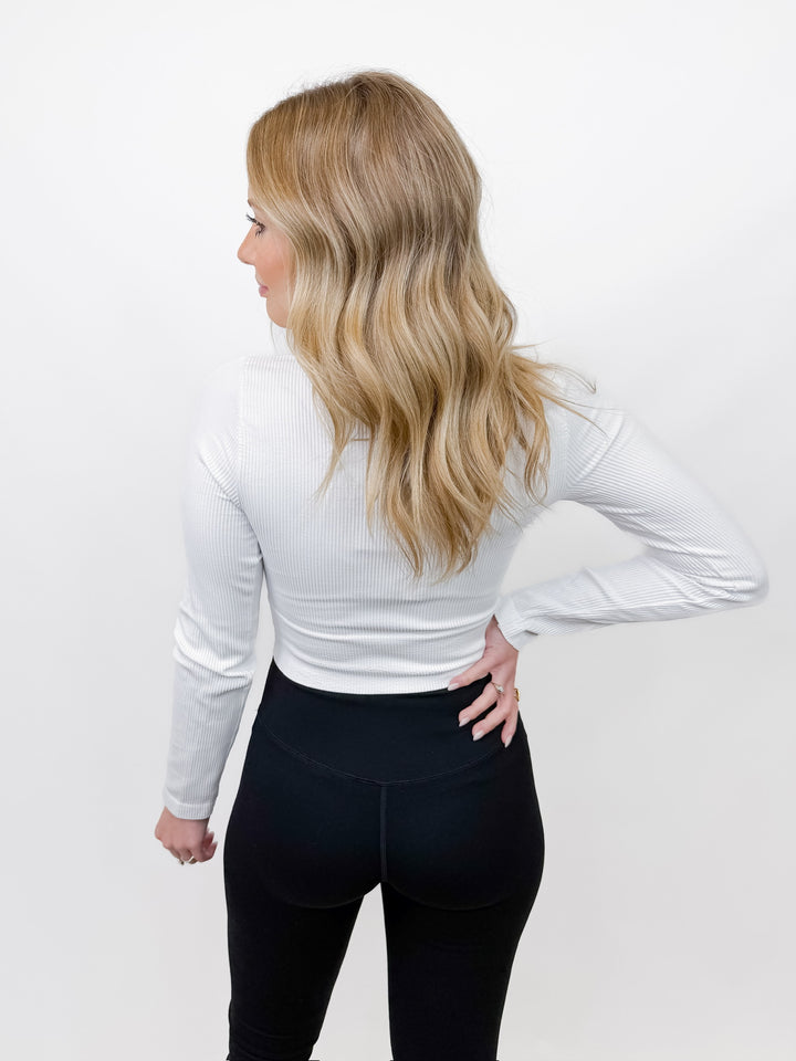 BACK TO BASIC LONG SLEEVE CROP