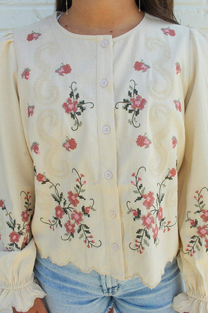 GRACE FLORAL EMBROIDERED BUTTON DOWN