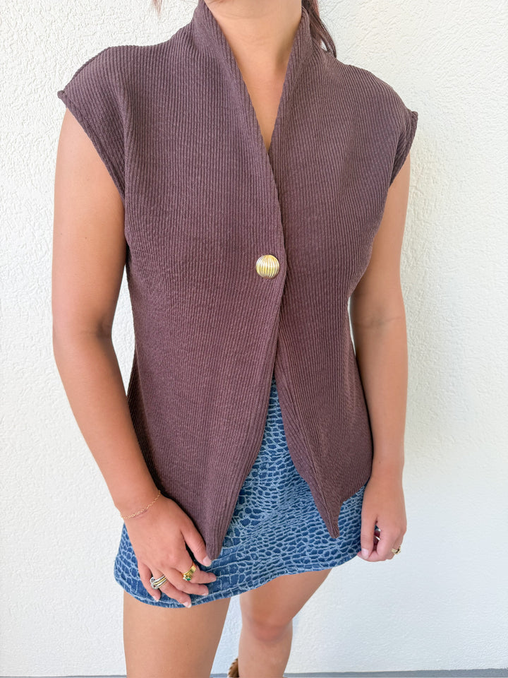 EASY CHOICE BROWN VEST SLEEVELESS SWEATER TOP