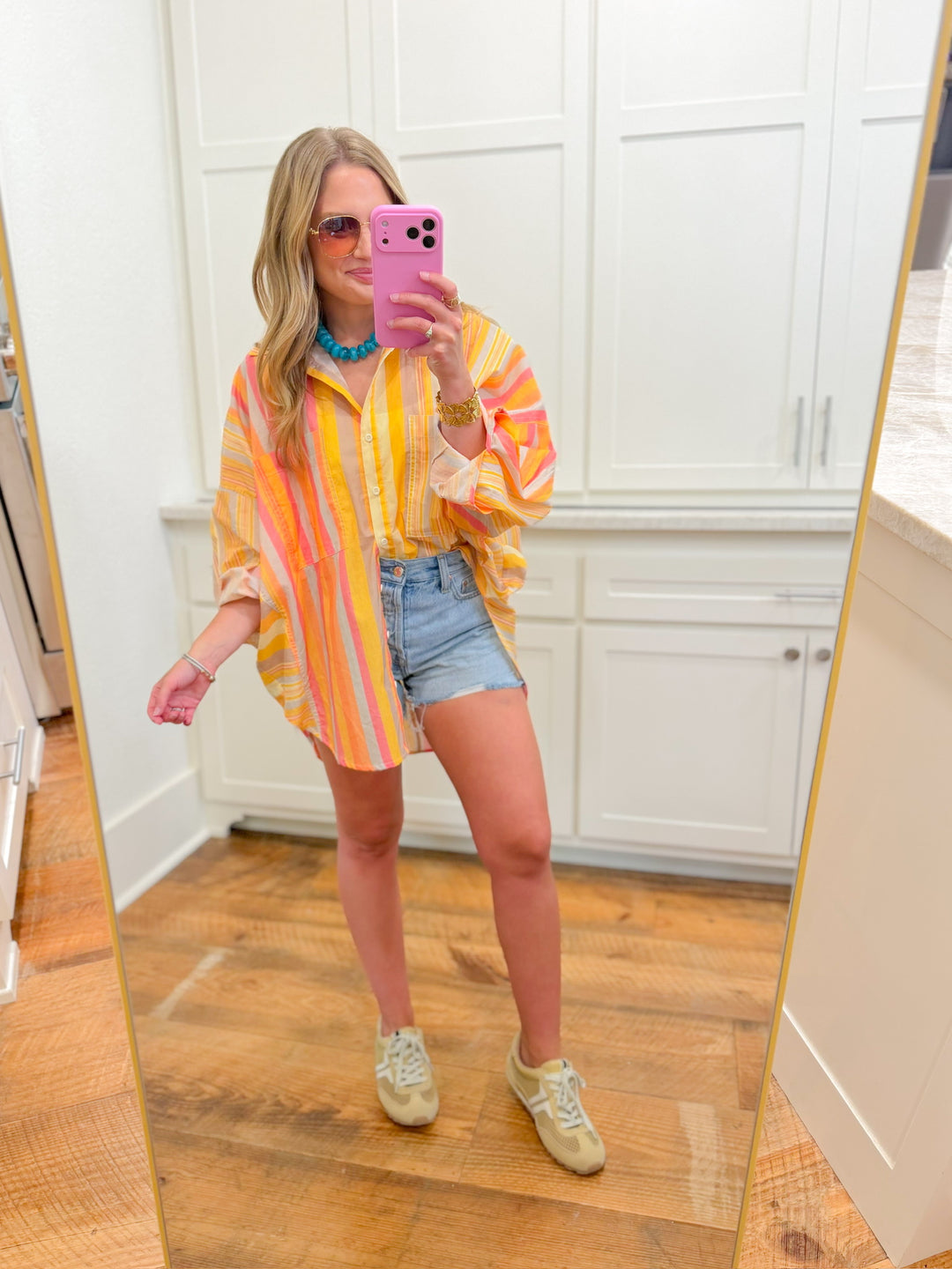FEELING GROOVY BUTTON DOWN TOP