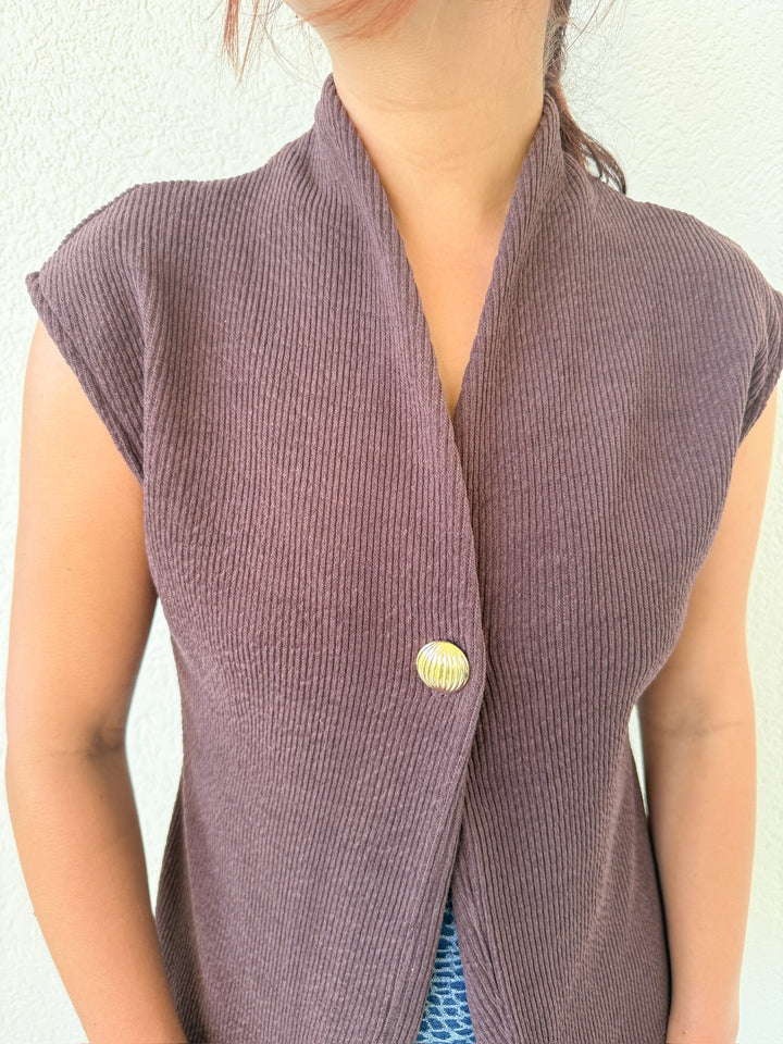EASY CHOICE BROWN VEST SLEEVELESS SWEATER TOP