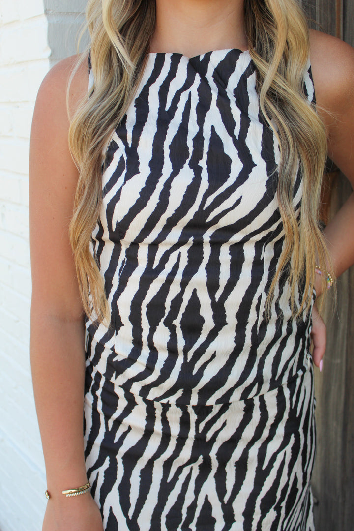 TIGER ICON SATIN SLEEVELESS SET TOP