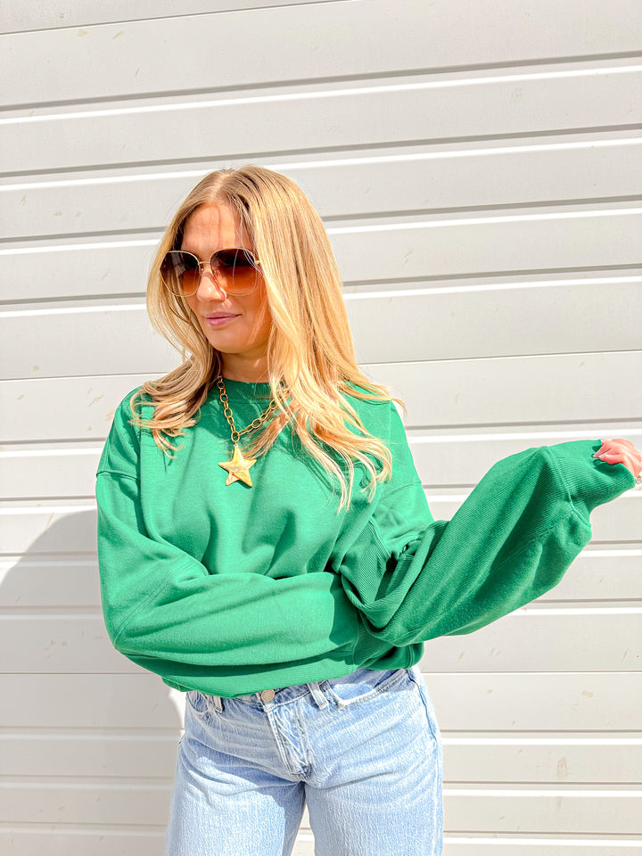 WEEKENDER SWEATSHIRT