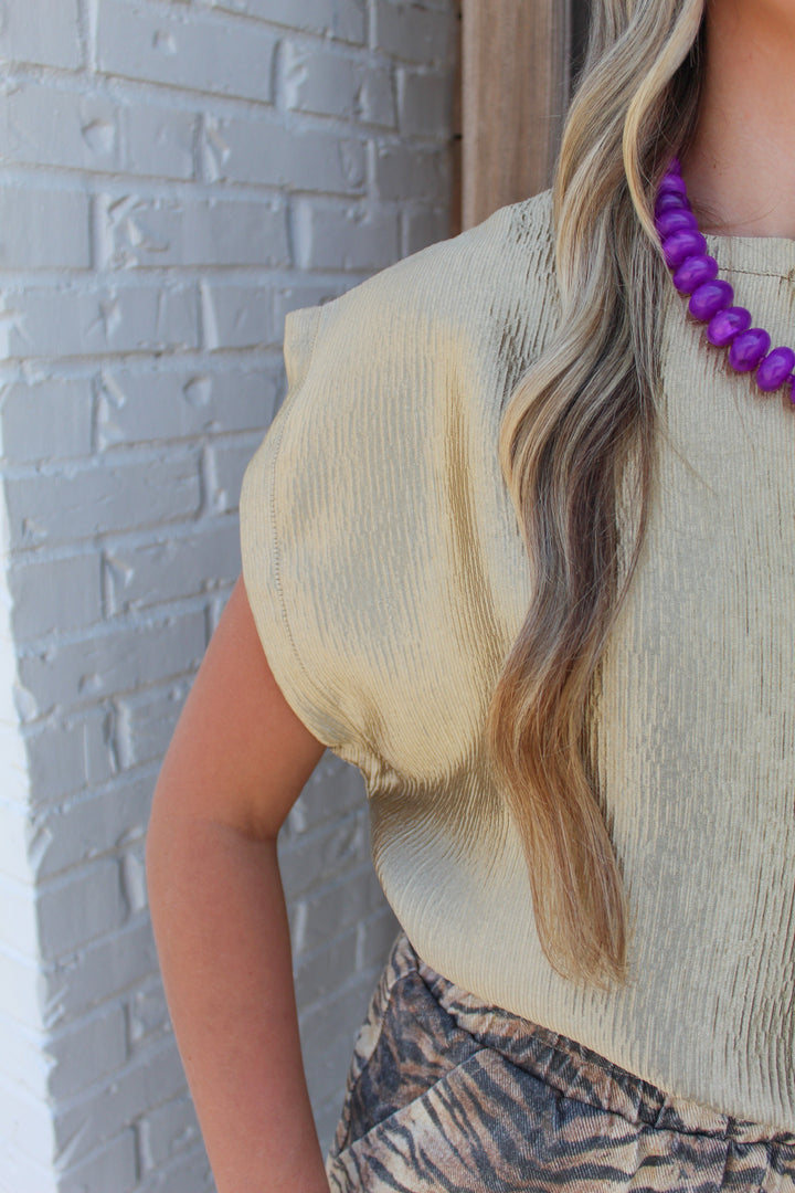 THE GOLDEN HOUR SHORT SLEEVE TOP